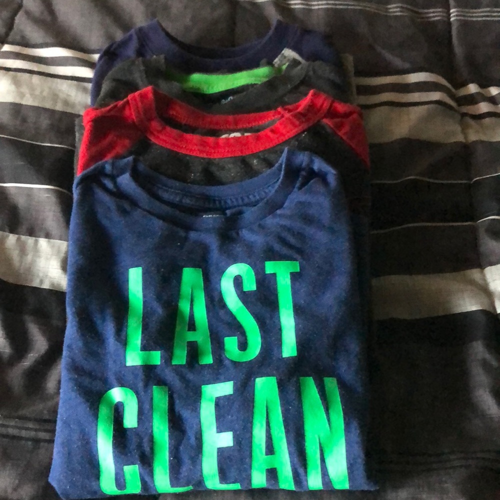 Bundle of 4 long sleeve tees